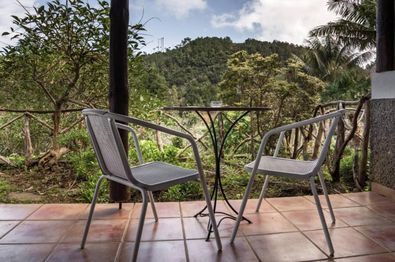 Casas De Campo Do Pomar B&B - Self Check-In Сантана Екстериор снимка