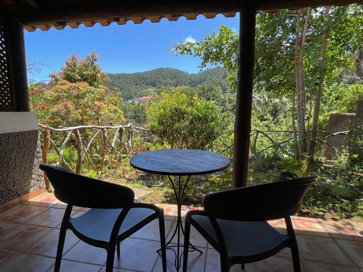 Casas De Campo Do Pomar B&B - Self Check-In Сантана Екстериор снимка