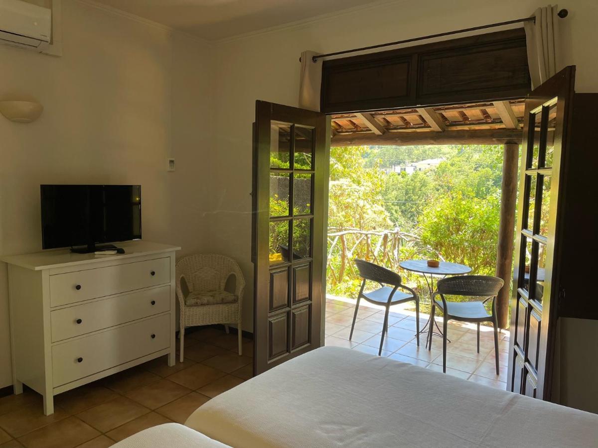 Casas De Campo Do Pomar B&B - Self Check-In Сантана Екстериор снимка