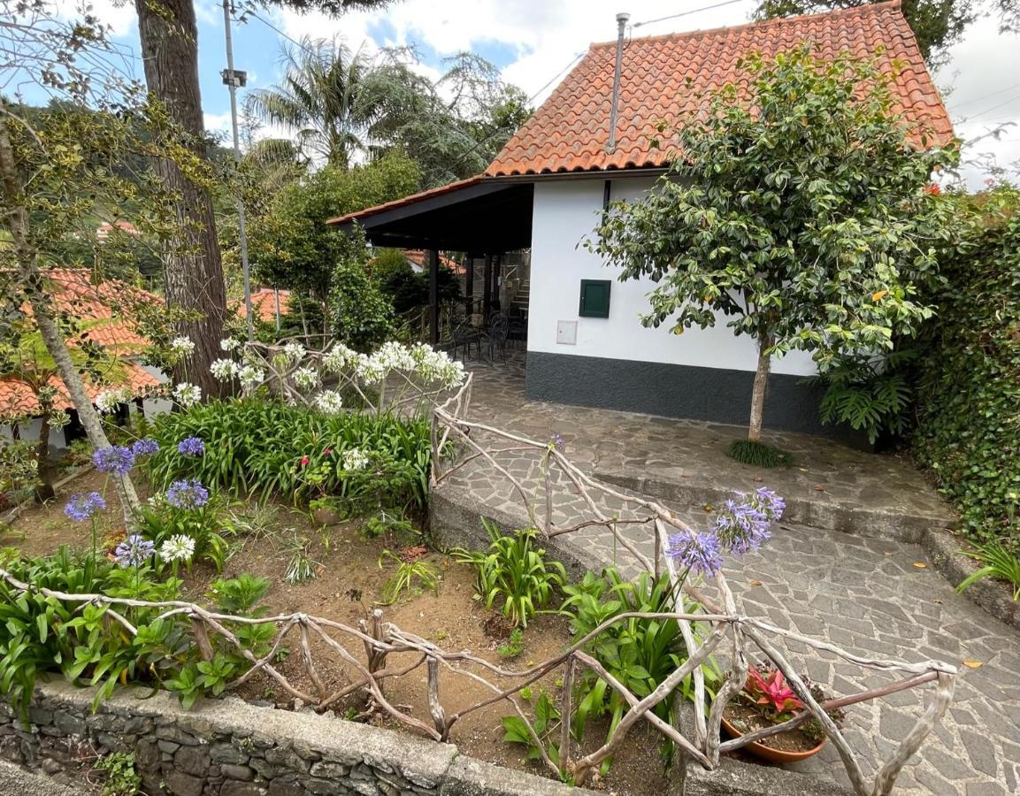 Casas De Campo Do Pomar B&B - Self Check-In Сантана Екстериор снимка