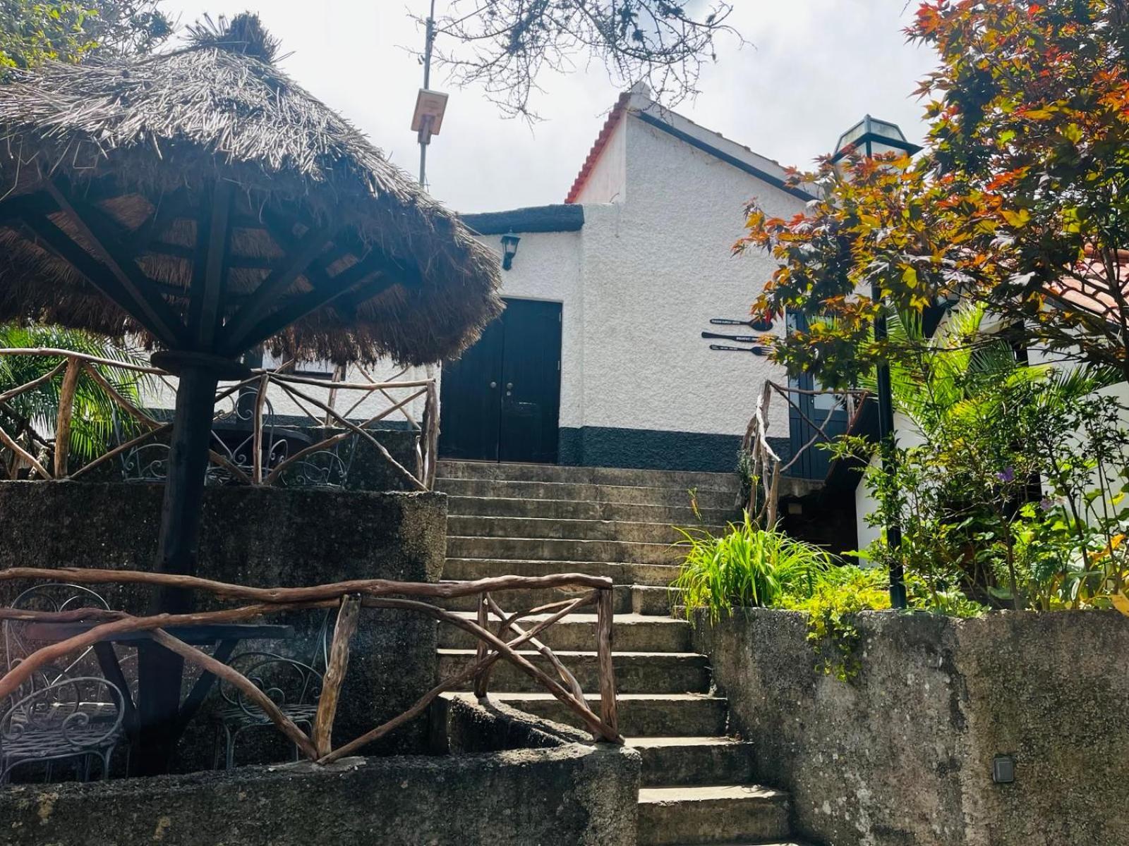 Casas De Campo Do Pomar B&B - Self Check-In Сантана Екстериор снимка