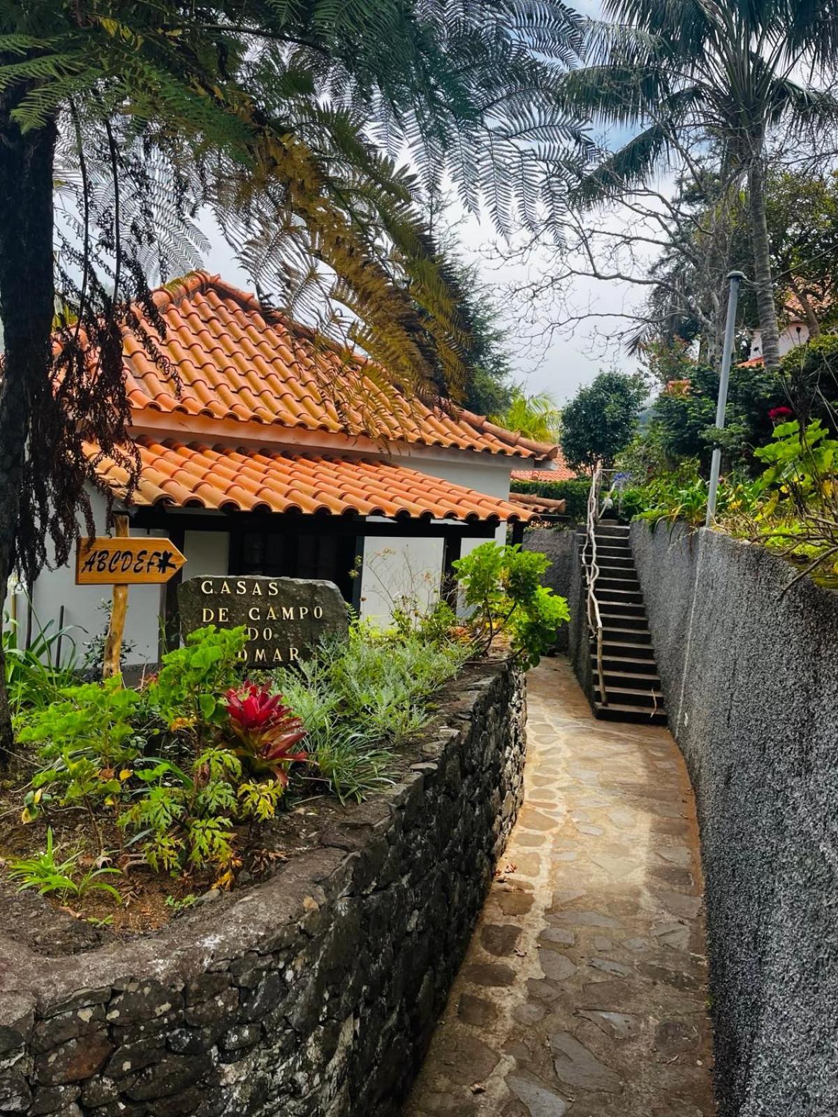 Casas De Campo Do Pomar B&B - Self Check-In Сантана Екстериор снимка