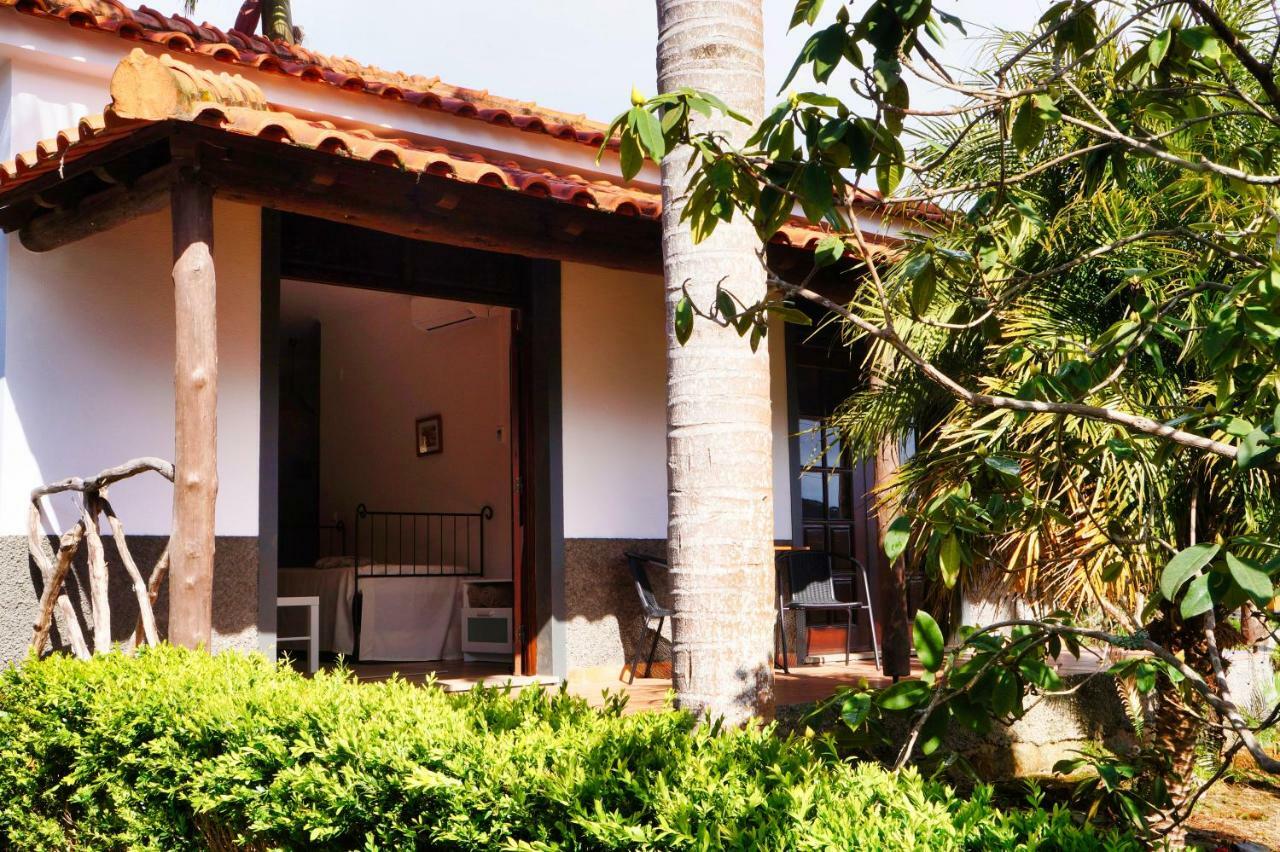 Casas De Campo Do Pomar B&B - Self Check-In Сантана Екстериор снимка