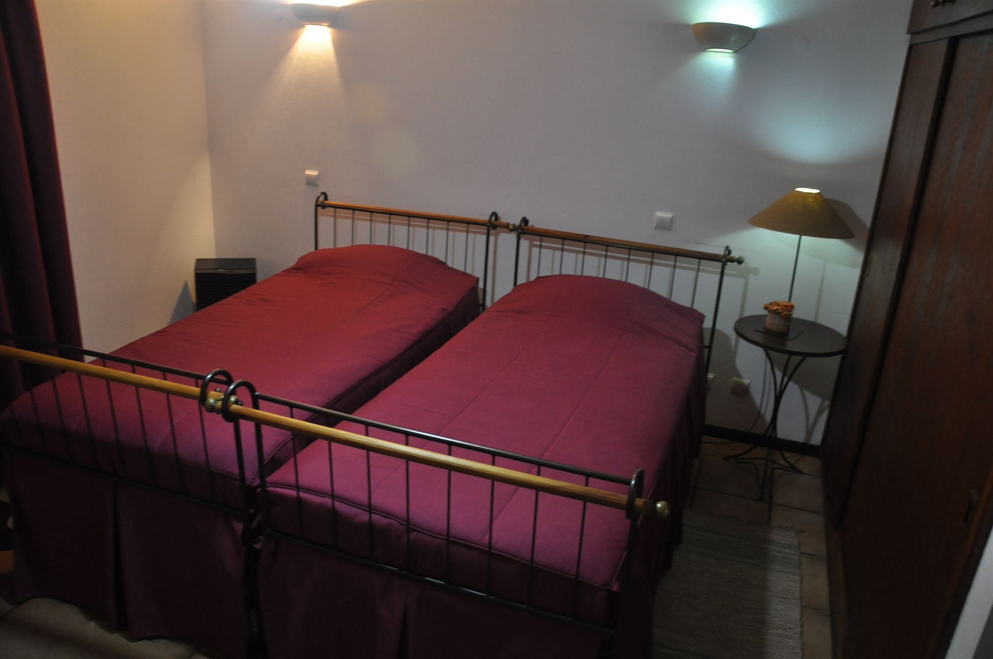 Casas De Campo Do Pomar B&B - Self Check-In Сантана Екстериор снимка